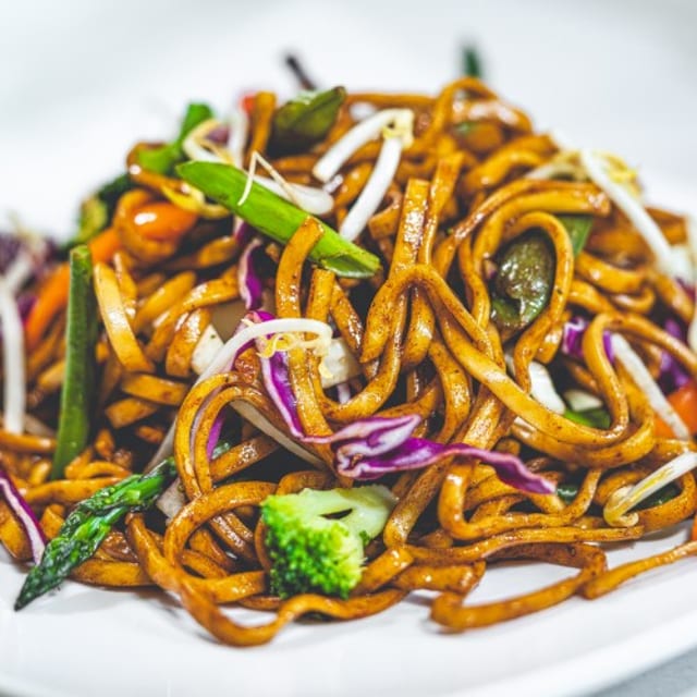 Lo Mein.